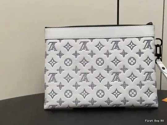 First bags ru POCHETTE LOUIS VUITTON TO-GO-30*21.5*2cm 0528